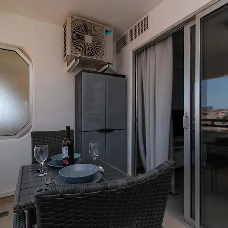 Apartment Santa Maria 135 - With Air Conditioning And Pool View